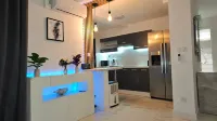 Premium Apartment•BBQ Terrace•AirCon•Fiber•Parking - 2 stelle