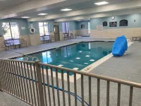Holiday Inn Express & Suites WINCHESTER by IHG - Pools