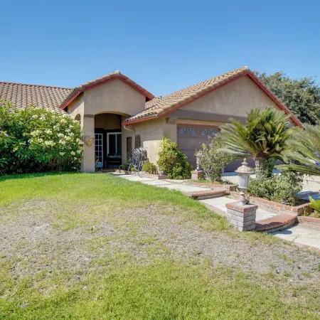 Near Golf & Buzzers Baseball! Ontario Ranch Home