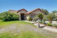 Near Golf & Buzzers Baseball! Ontario Ranch Home - Kitchens
