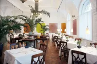 Hotel Greif, a Member of Design Hotels - breakfast
