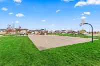 Spacious 6BR Sleeps 22 with Playground, Basketball -  case vacanza in affitto
