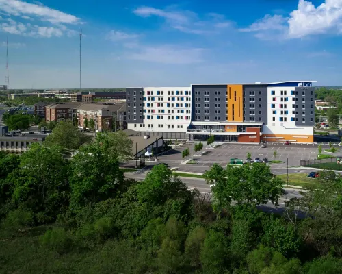 Aloft Columbus University District Hotels near Westgate Area
