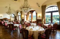 Schloss Lieser, Autograph Collection - parking