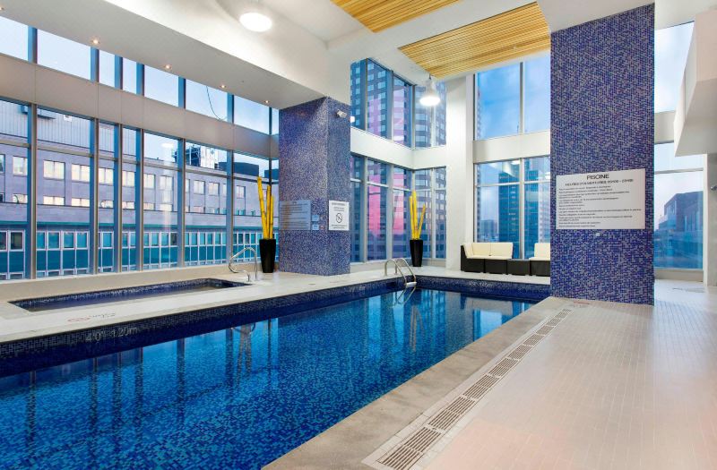 Courtyard by Marriott Montreal Downtown photo 2