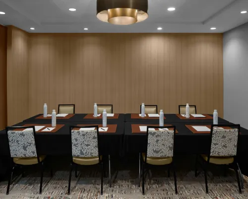 Embassy Suites by Hilton Phoenix Biltmore Dành cho công việc Photos