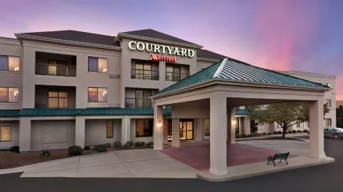 Courtyard Topeka in Topeka