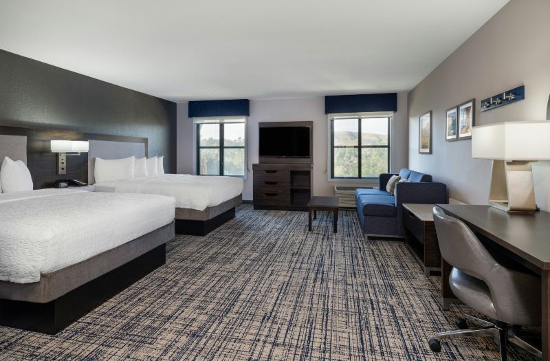 Hampton Inn & Suites Agoura Hills