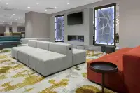 Hilton Garden Inn Fort Wayne North - parking