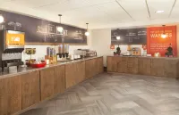 Hampton Inn & Suites Natchez - breakfast