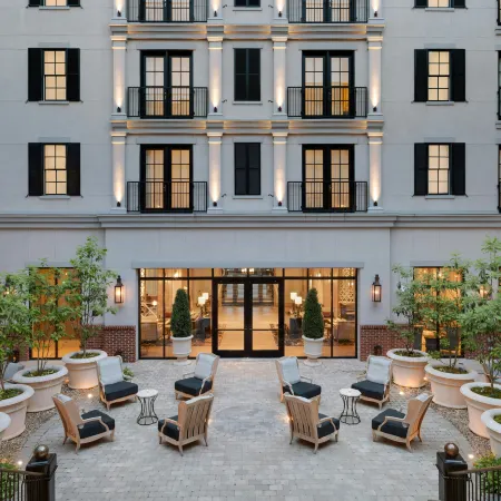 The Harpeth Franklin Downtown, Curio Collection by Hilton