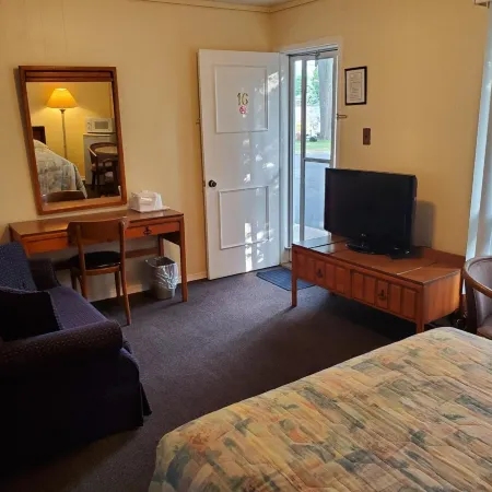Wasaga Beach Inn and Cottages