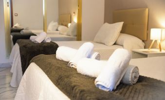 Hotel Velis - Housity
