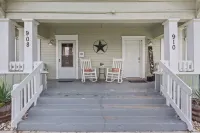 Stay Downtown Waco! Close to Magnolia, Baylor, Cameron Park - Homestays