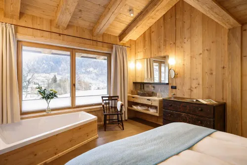 MOUNTAIN Suite – Balcony & Sauna Access - 3-Star