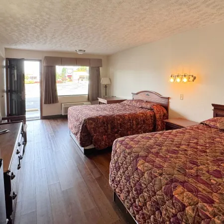 Landmark Inn