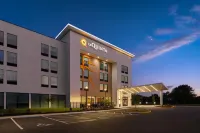 La Quinta Inn & Suites By Wyndham Roanoke Hollins/I-81 - Wi-Fi