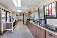 Country Inn & Suites by Radisson, Mesa, AZ - فطور