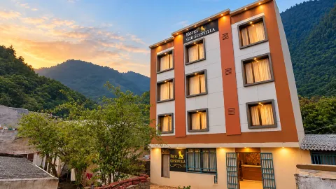 Hotel Gir Scintilla in Junagadh