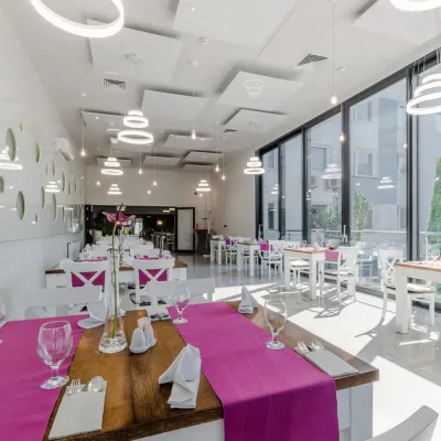 Hotel Ikar Отели рядом с достопримечательностью «Старый рынок»