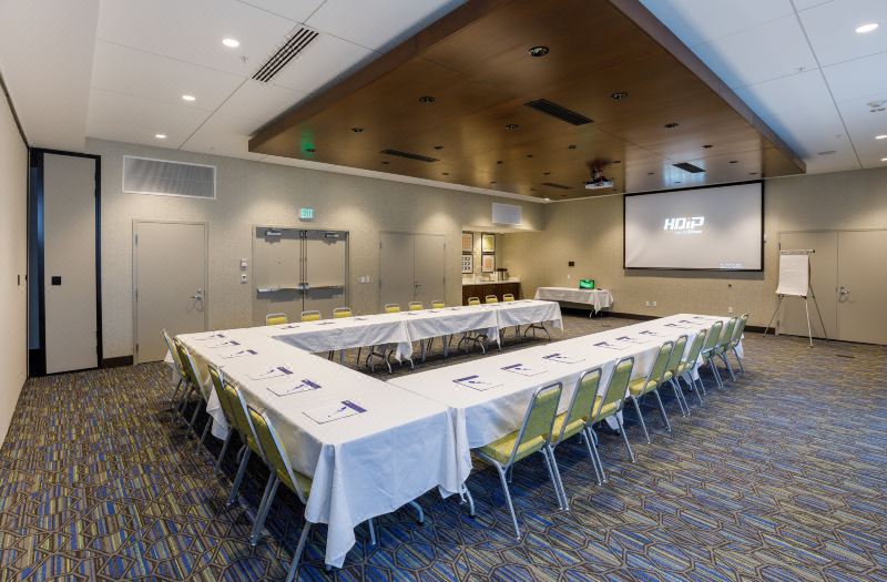 Holiday Inn Express & Suites Sturbridge by IHG photo 3