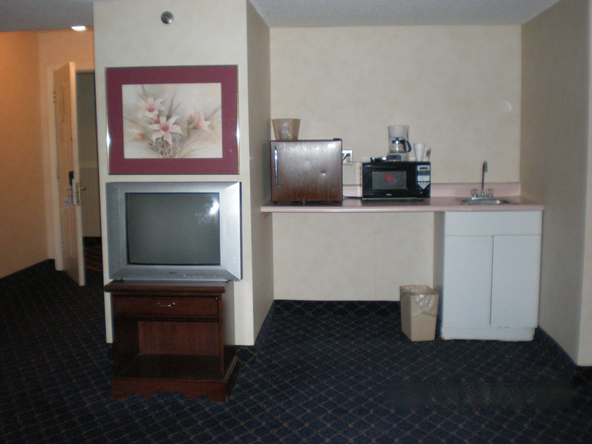 Regency Inn & Suites