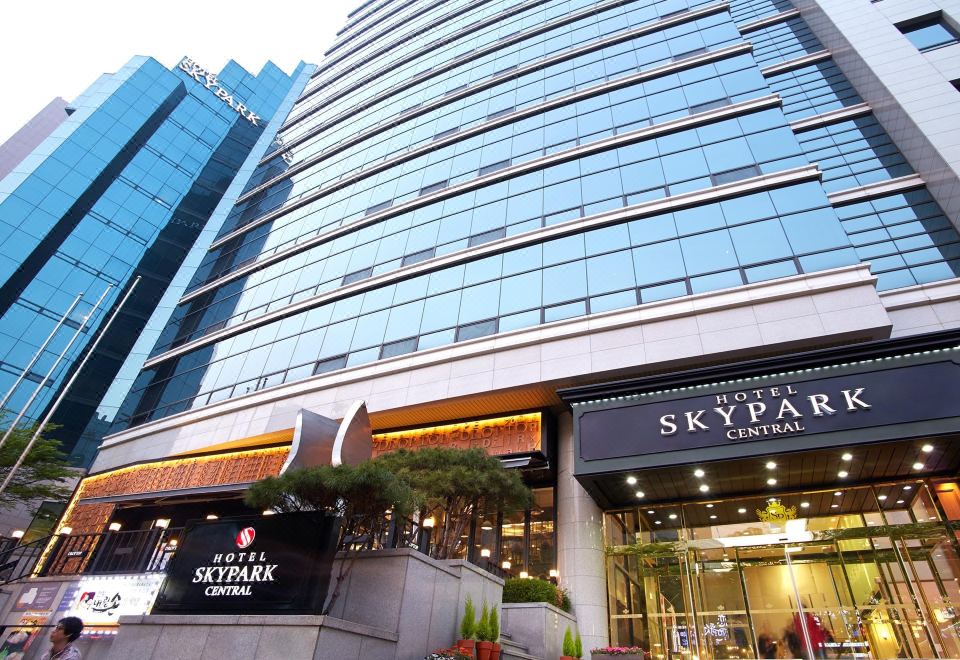 2. 호텔 스카이파크..