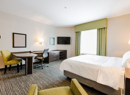 Candlewood Suites West Edmonton - Mall Area