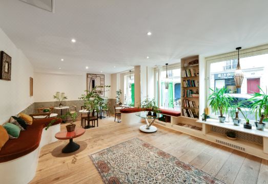 1. 호텔 앙글테리 ..