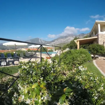 Hotel Villa Gustui Maris