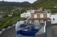 Stay in Our Cozy and Wonderful Casa da Rosinha - 4-Star