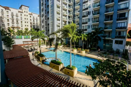 PRS @ One Palm Tree Villa near T3 Airport Отели рядом с достопримечательностью «Шрайн оф Сейнт Терес оф Чилд Джесус»