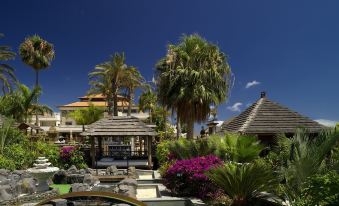 Regency Country Club, Apartments Suites