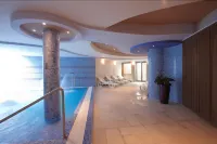 Sándor Hotel - Pools
