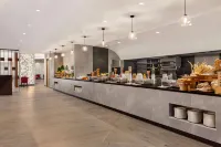 Ramada Encore by Wyndham Muscat Al-Ghubra - Frühstück
