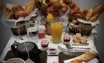 Hotel la Perle Montparnasse - Housity