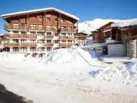 Chalet Club (Val Claret) 티뉴 호텔