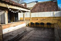 The Dark Horse Pub Hotels in Keynsham