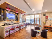 イビス グルガーオン ゴルフ コース ロード ホテル グルガオンのホテル