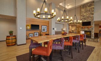 Hampton Inn & Suites Roseburg