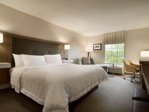 Hampton Inn & Suites Newport/Middletown