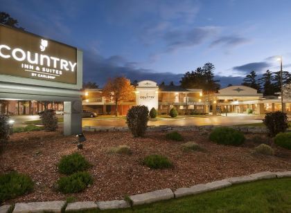 Country Inn & Suites by Radisson, Traverse City, MI