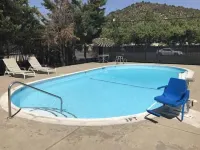 Klamath Motor Lodge Hotels in Yreka