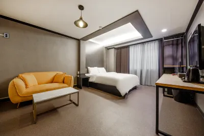Changwon Bonggok-Dong Roll Hotels in Changwon-si