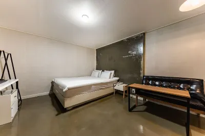 Chungju E-Zen Hotel di 