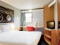Ibis Lyon Nord Отели в г. Лимоне