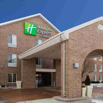 Holiday Inn Express & Suites Sioux Falls at Empire Mall Hotel Exterior