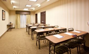 Holiday Inn Express & Suites Fresno South