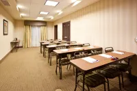 Holiday Inn Express & Suites FRESNO SOUTH by IHG
