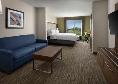 Holiday Inn Express & Suites Olive Branch Hotels near Walgreens